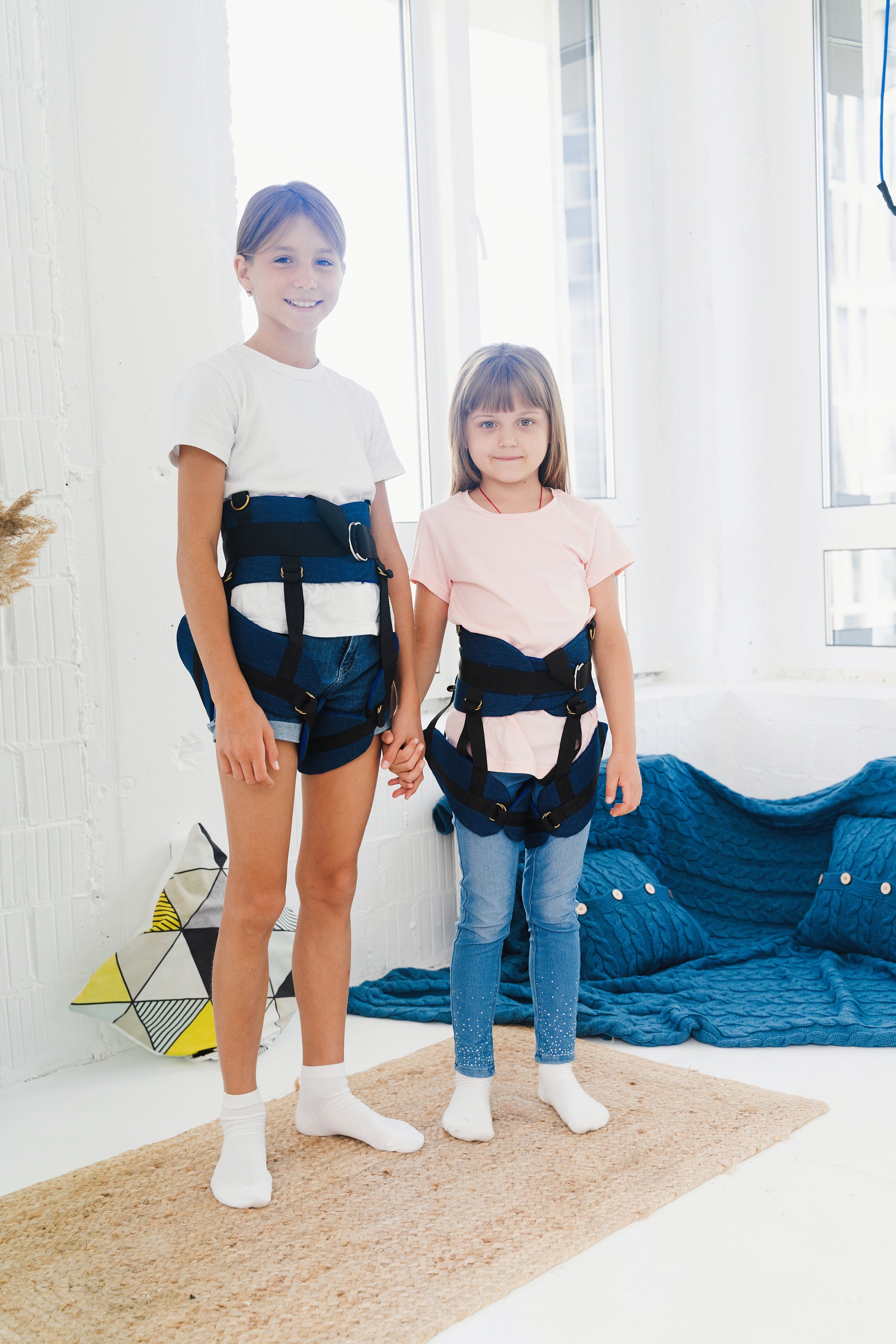 Child enjoying a KIDSJUMPER bungee activity